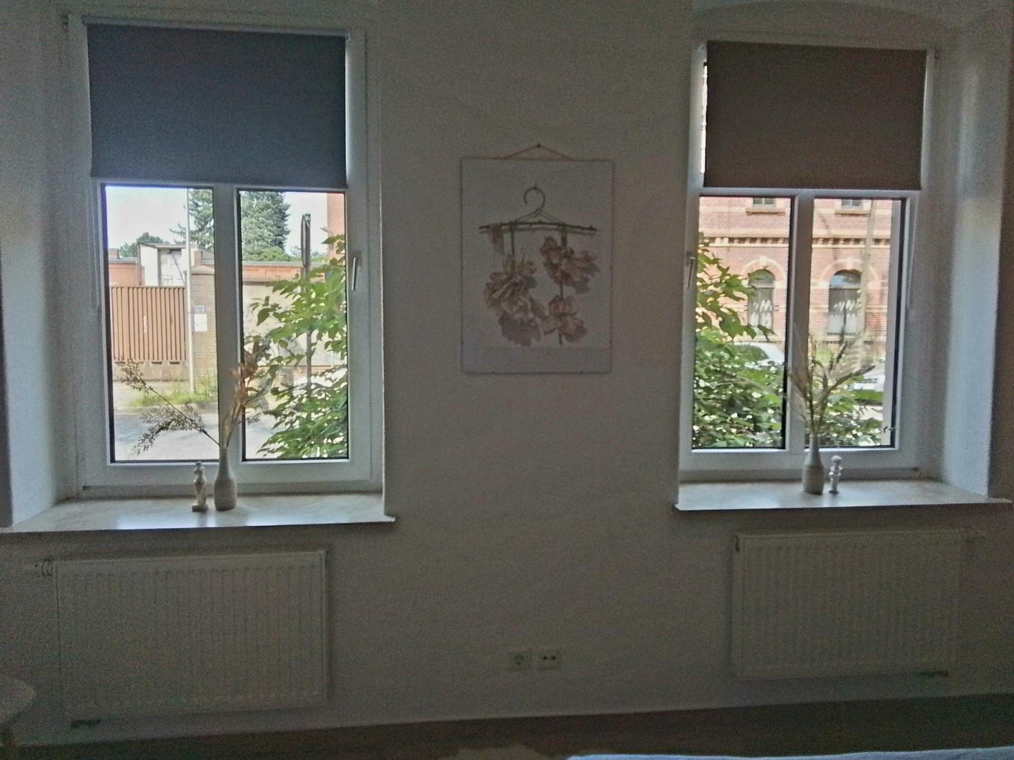 Johnis Fewo, Naehe Stadtzentrum - Uni In Sehr Ruhiger Lage Mit Terrasse Und Eigenem Parkplatz Cottbus Kültér fotó